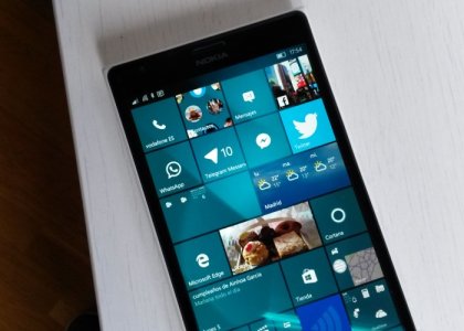 Lumia-1520-windows-10-mobile.jpg