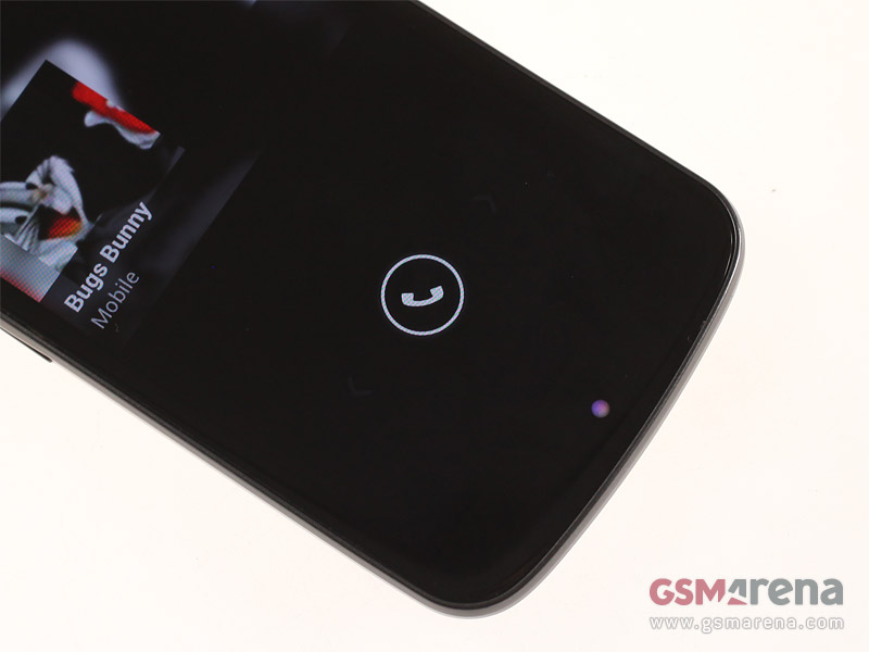 gsmarena_027.jpg