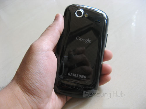 nexus-s-handson-back1.jpg