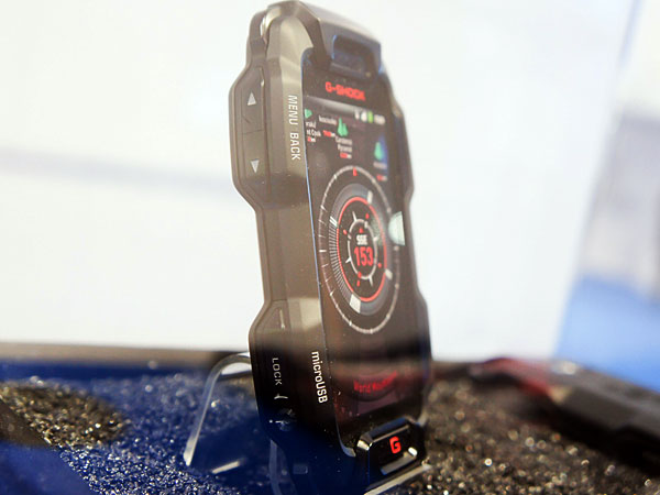 New_G-Shock_Cell_Phone_CES_2012_06.jpg