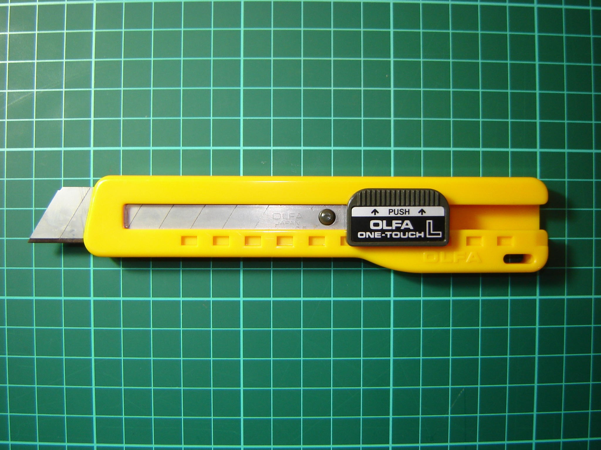 OLFA_cutter.JPG