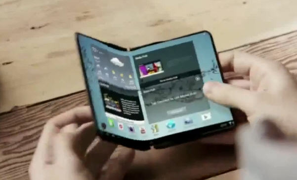 Samsung+Youm+Flexible+OLED+Display+commercial+from+the+CES+2013+keynote.jpg